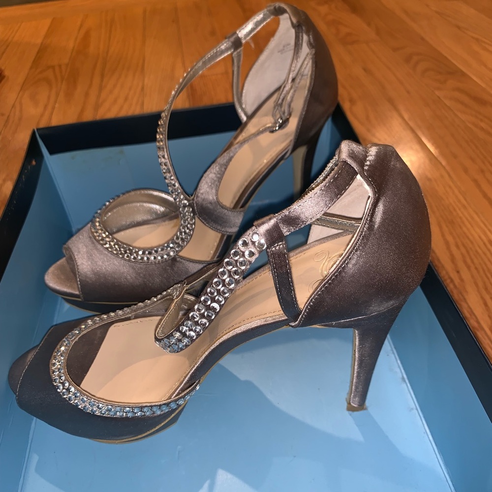 Disney heels - Picture 6 of 7